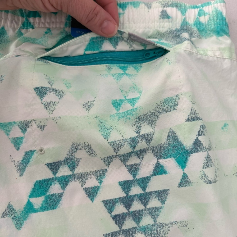 NWT-Columbia Women’s Sandy River Printed Aqua Short Sz XXL - Picture 6 of 12